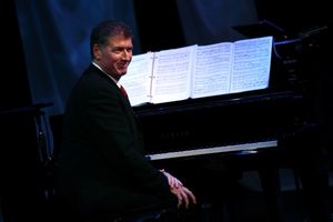 Michael Rafter Photo