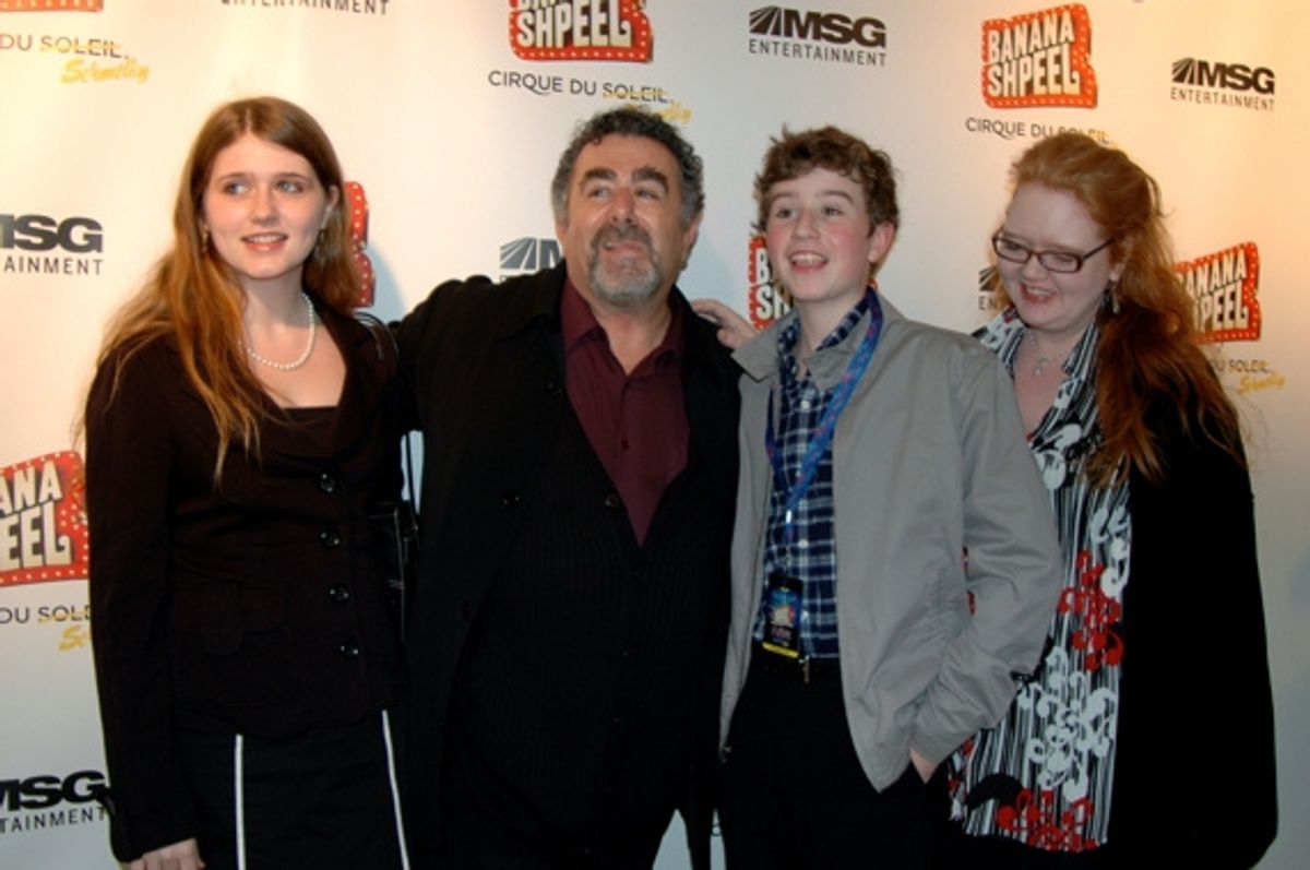 Saul Rubinek and Family at 