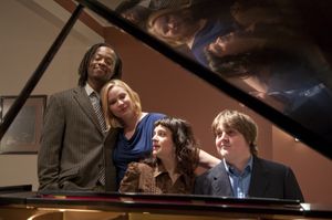 Vin Shambry, Elizabeth Klinger, Rebecca Teran and David Cole @ BroadwayWorld Vin Shambry, Elizabeth Klinger, Rebecca Teran and David Cole Photo