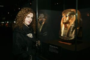Bernadette Peters @ BroadwayWorld Bernadette Peters Photo