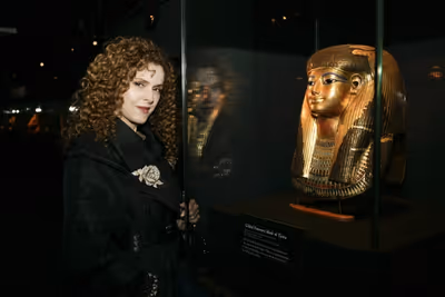 Bernadette Peters Photo