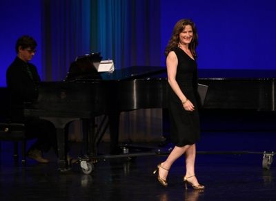 Ana Gasteyer Photo