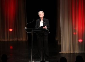 Angela Lansbury Photo