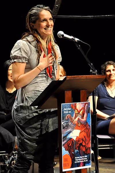 Christine Jones   Photo