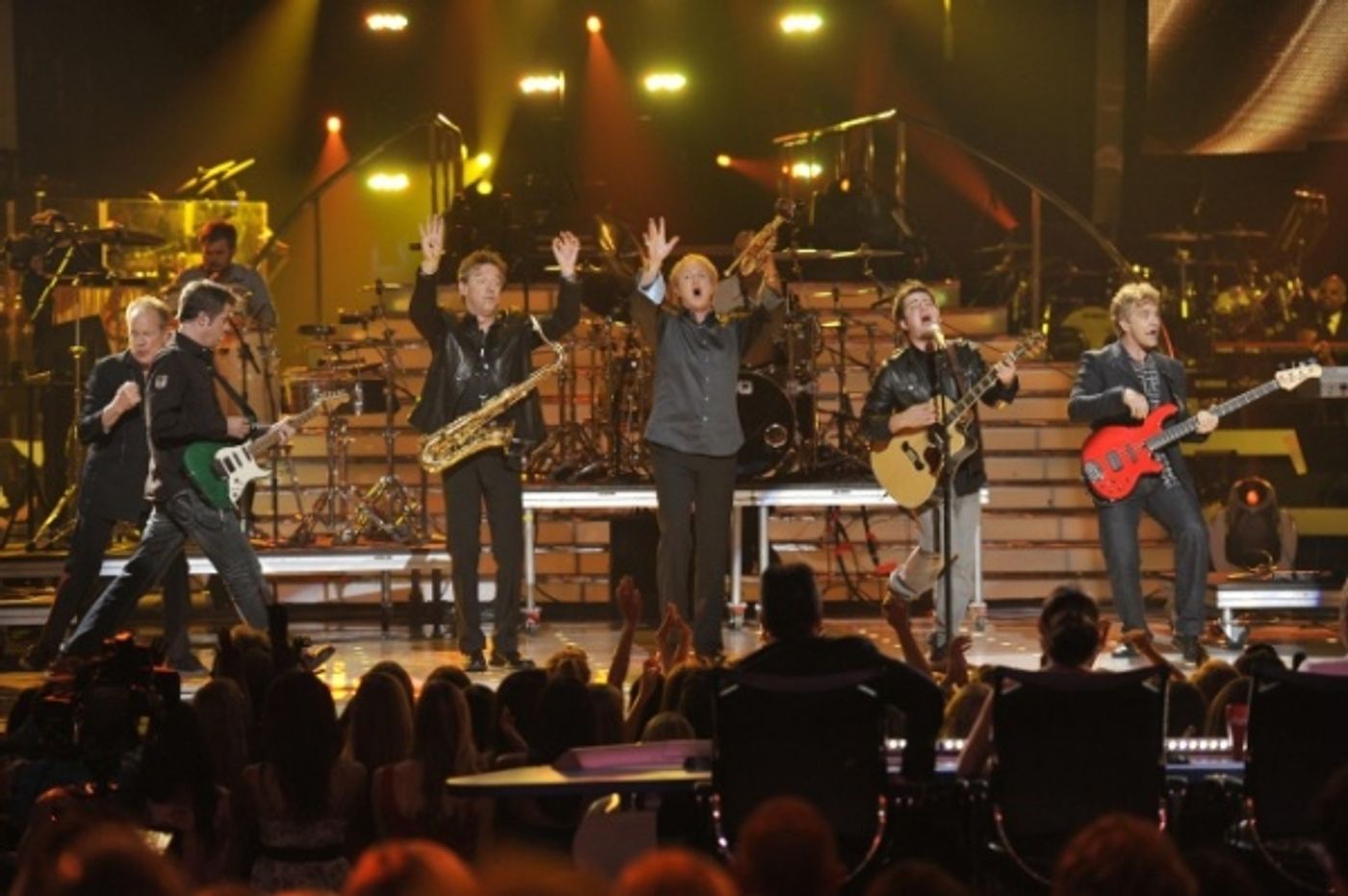 Photo Coverage: American Idol Finale On Stage!  Image
