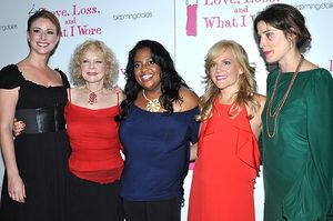 Diane Neal, Penny Fuller, Sherri Shepherd, Rachael Harris  &  Cobie Smulders   Photo