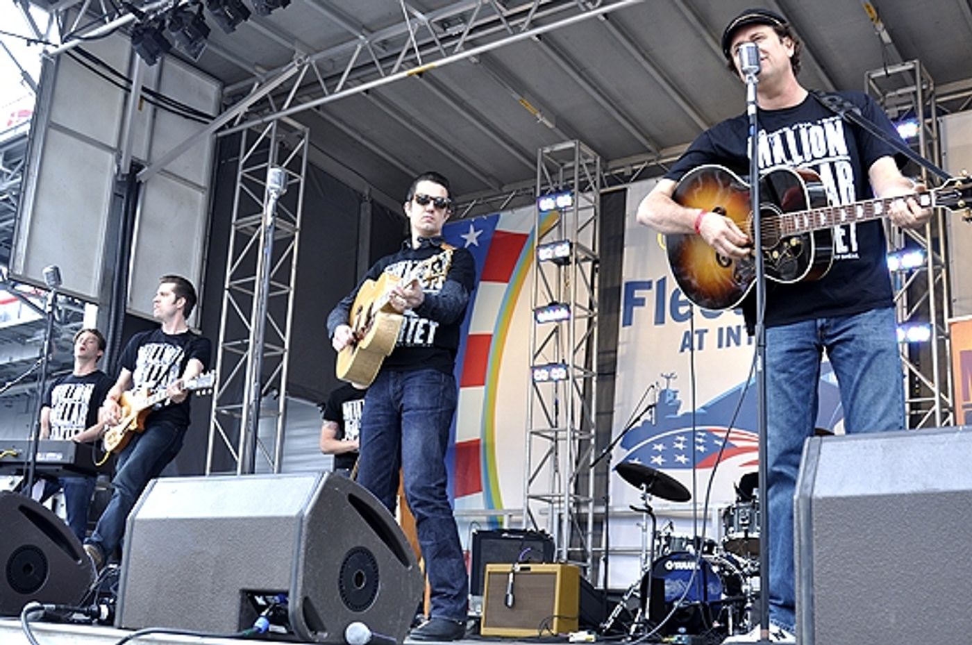 Photo Coverage: Broadway Stars Entertain Troops for Fleet Week!  Image