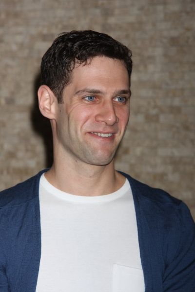 Justin Bartha Photo