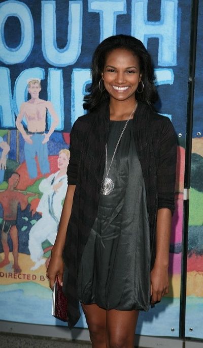 Mekia Cox Photo