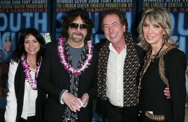 Camelia Kath, Jeff Lynne (from the band ELO), actor Eric Idle and wife Tania Kosevich Photo