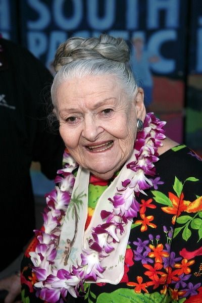 Roslyn Lowe Mass Photo
