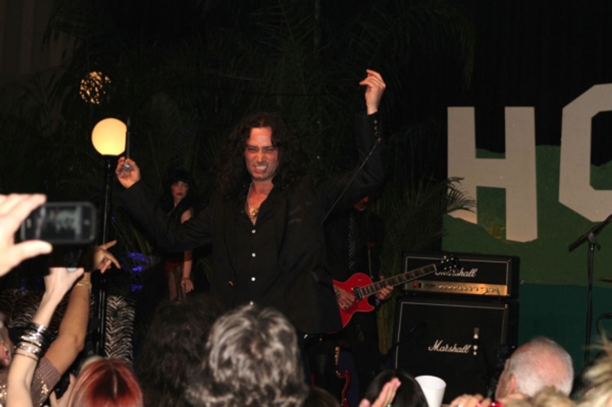Constantine Maroulis sings Sweet Child Of Mine at 