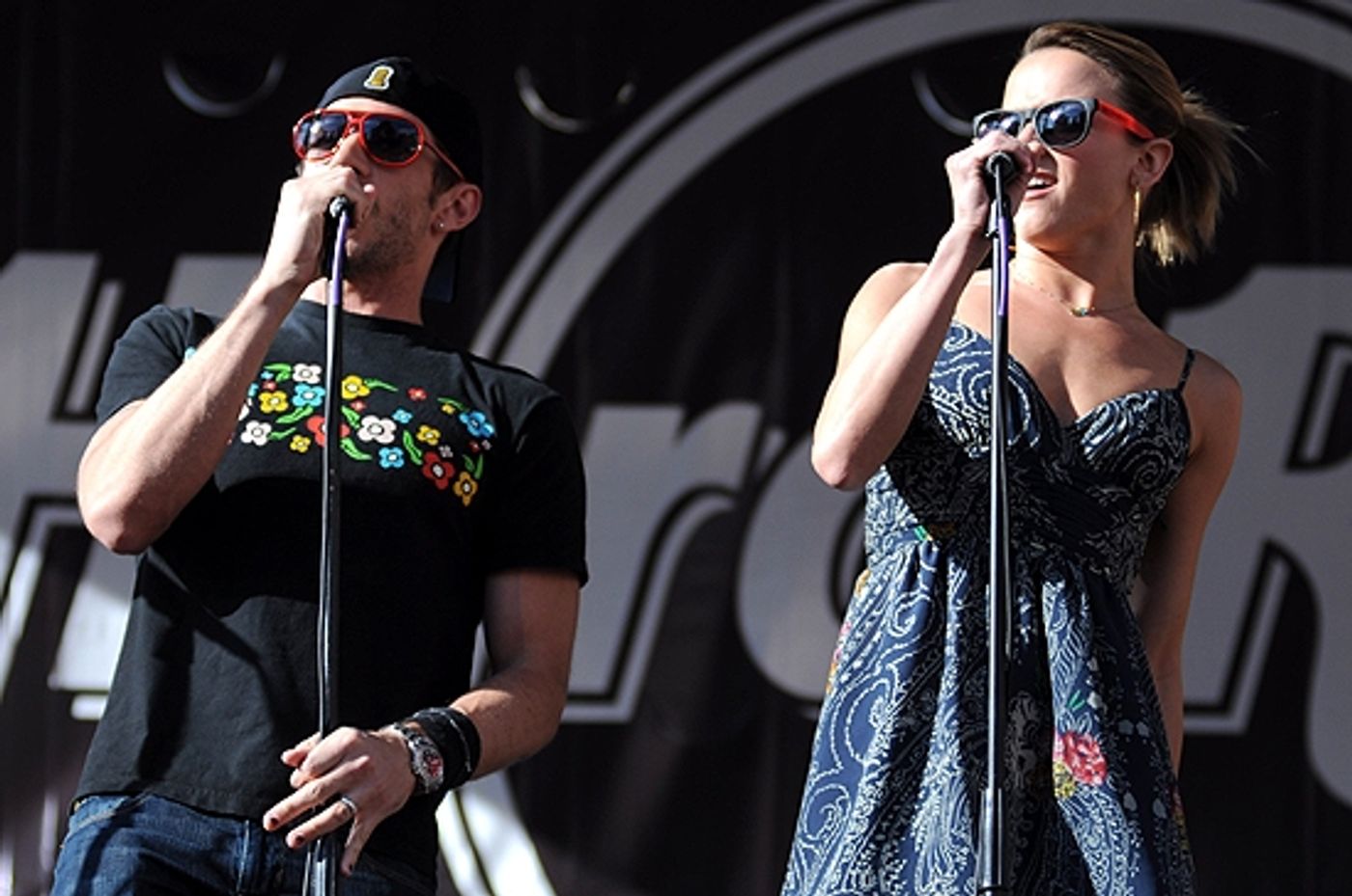 Photo Coverage: ROCK OF AGES Kicks Off Summer at Hard Rock for 'Taste of Times Square' Photo Coverage: ROCK OF AGES Kicks Off Summer at Hard Rock for 'Taste of Times Square' Image