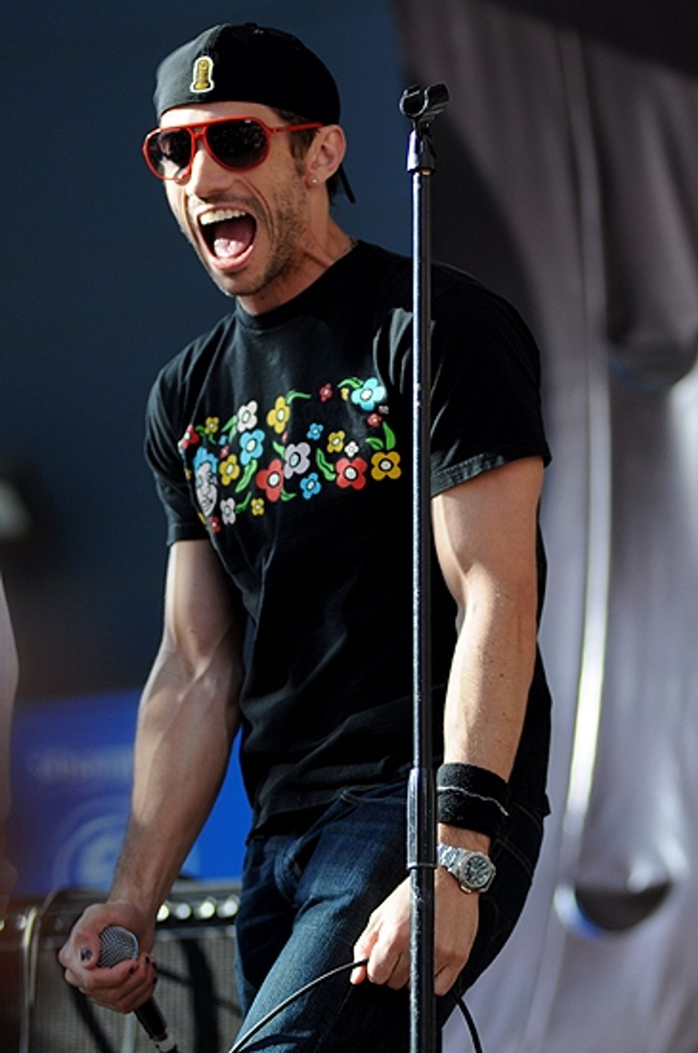 Photo Coverage: ROCK OF AGES Kicks Off Summer at Hard Rock for 'Taste of Times Square'  Image