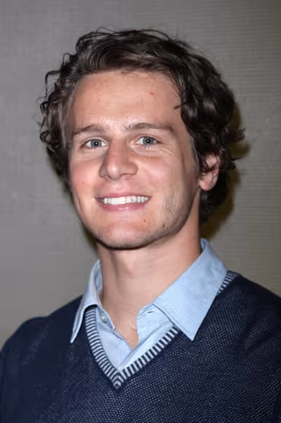 Jonathan Groff Photo