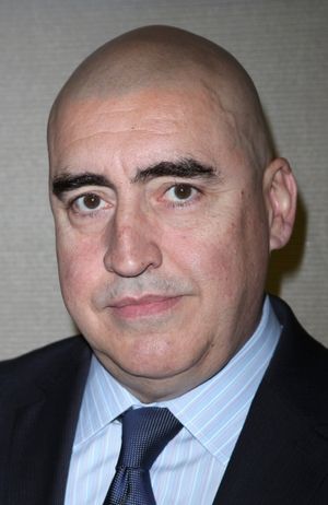 Alfred Molina Photo
