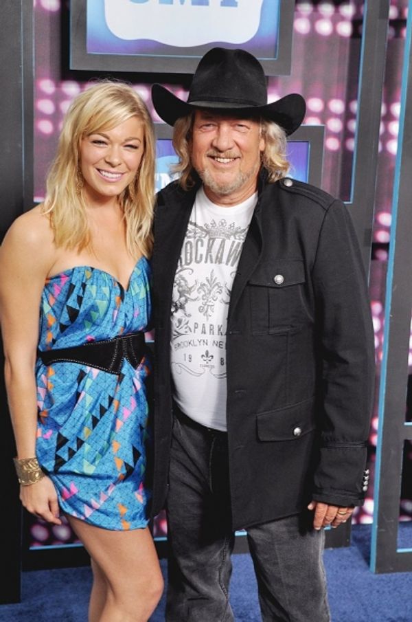 LeAnn Rimes and John Anderson Photo