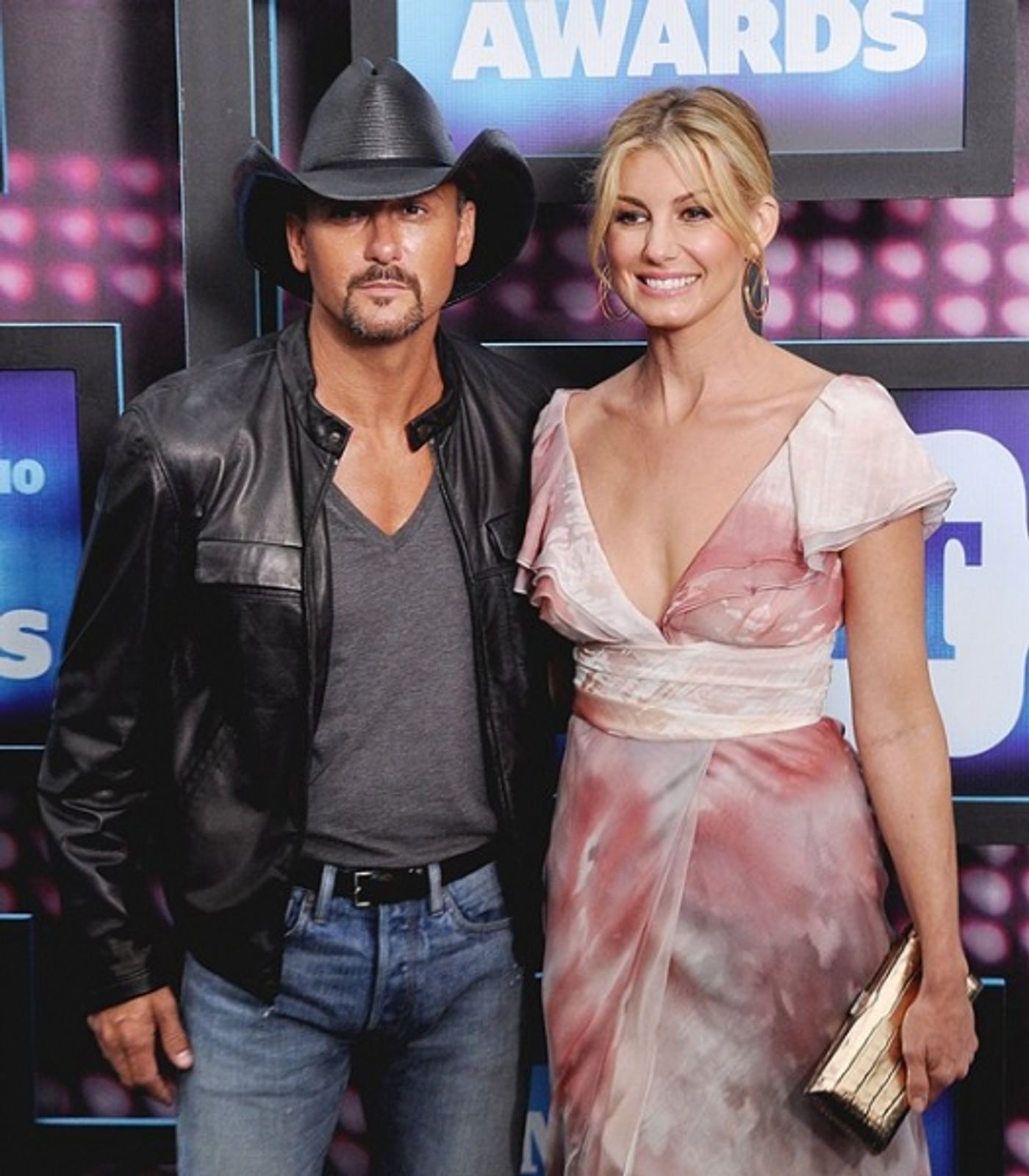 Photo Coverage: CMT Awards Red Carpet Arrivals!  Image