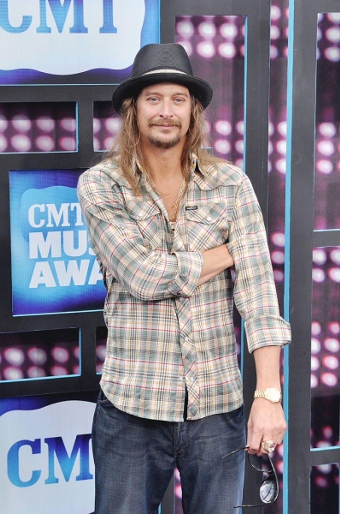 Photo Coverage: CMT Awards Red Carpet Arrivals!  Image