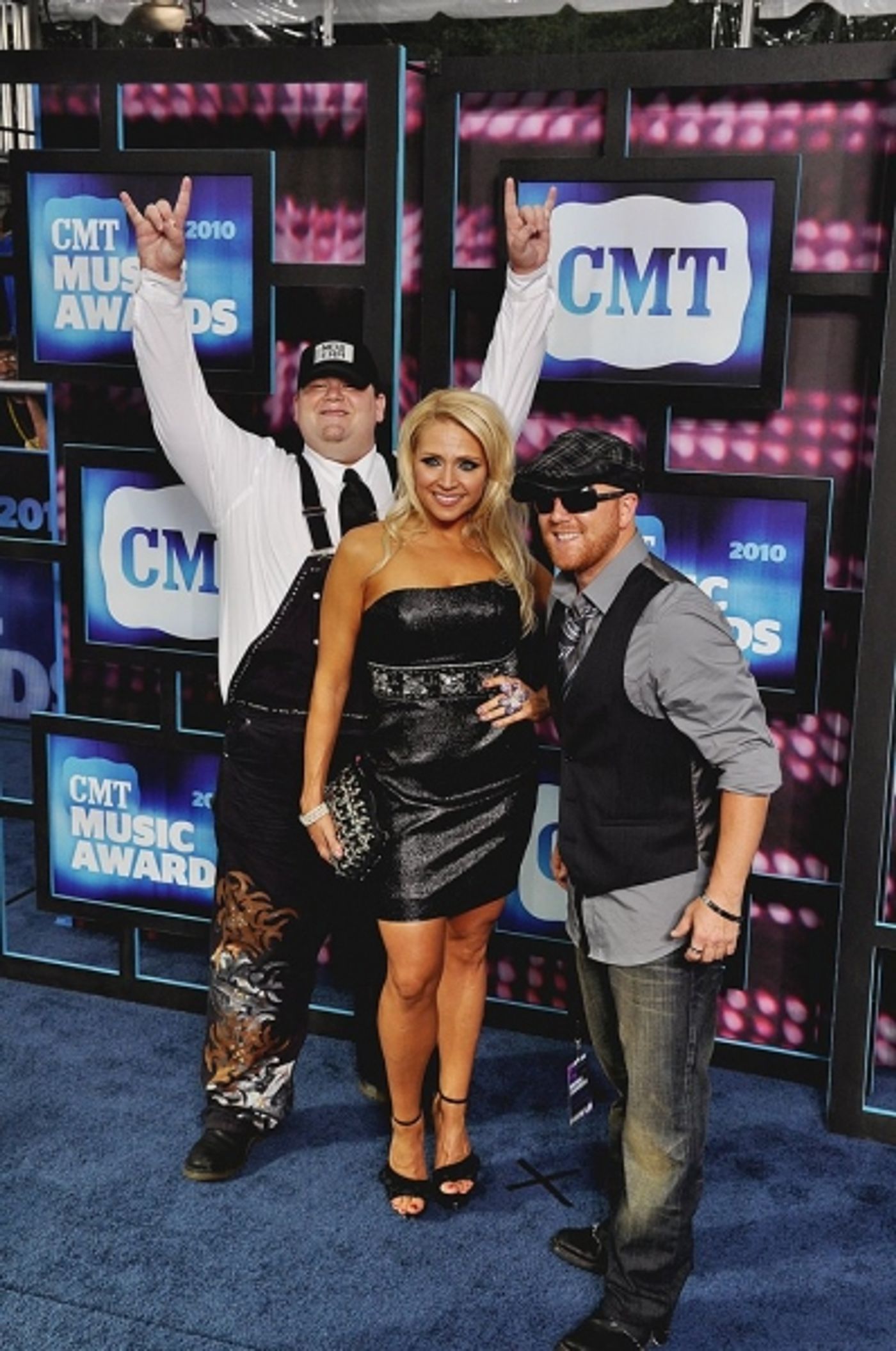 Photo Coverage: CMT Awards Red Carpet Arrivals!  Image