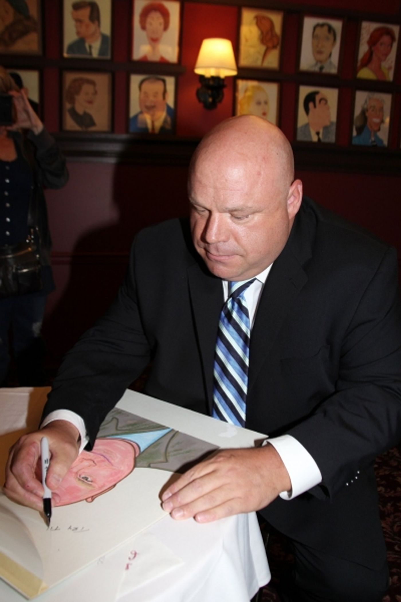 Photo Coverage: Kevin Chamberlin Caricature Unveiled at Sardi's  Image