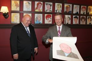 Max Klimavicius presents Kevin Chamberlin with his new caricature! @ BroadwayWorld Max Klimavicius presents Kevin Chamberlin with his new caricature! Photo