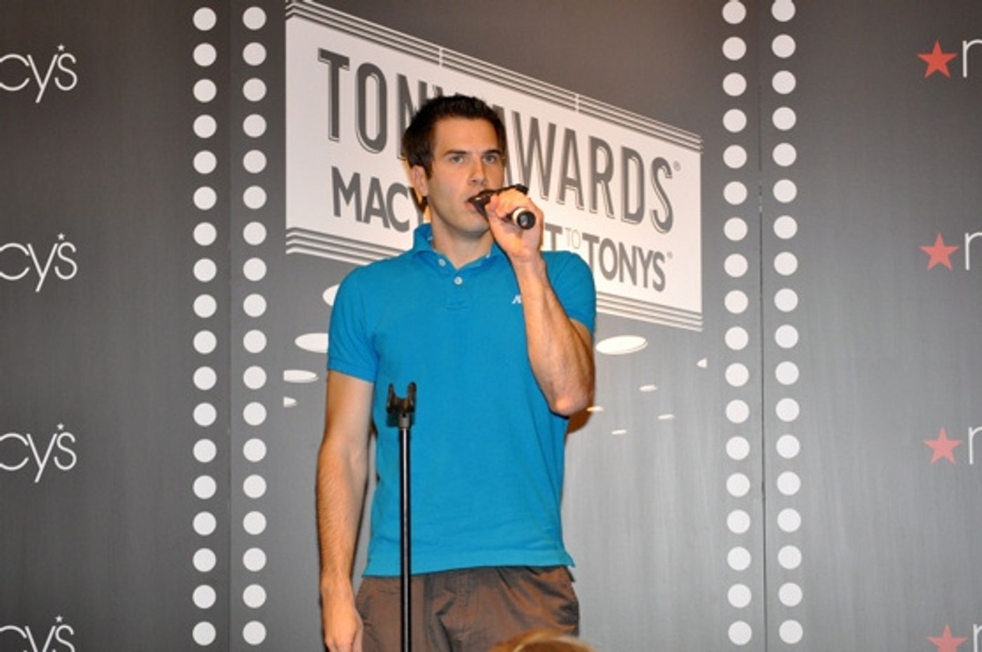 Photo Coverage: Macy's 'Sing For Your Tony Tickets' Finals  Image