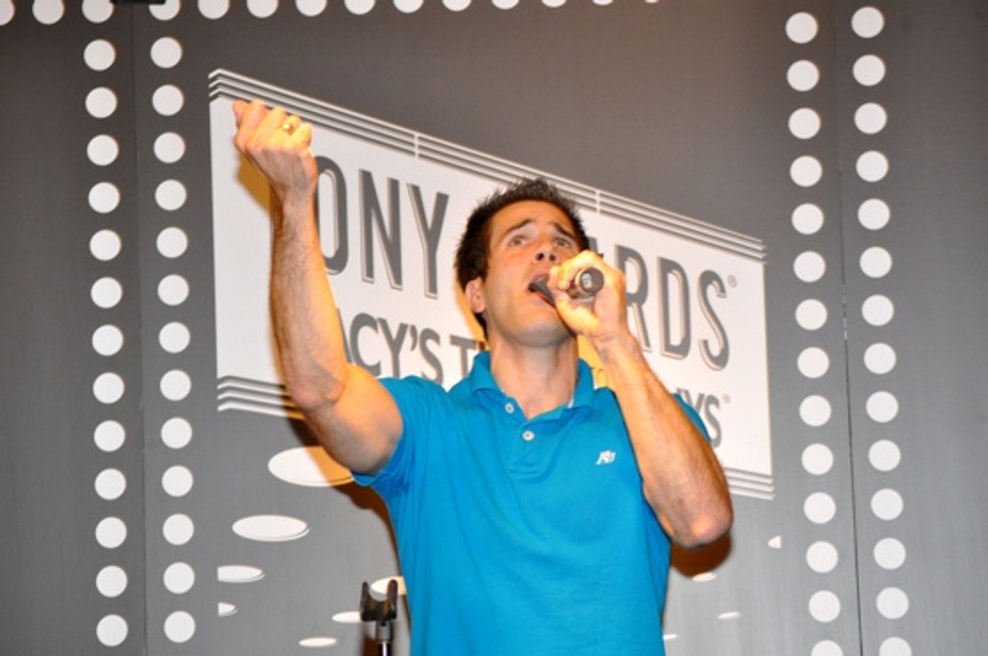 Photo Coverage: Macy's 'Sing For Your Tony Tickets' Finals  Image
