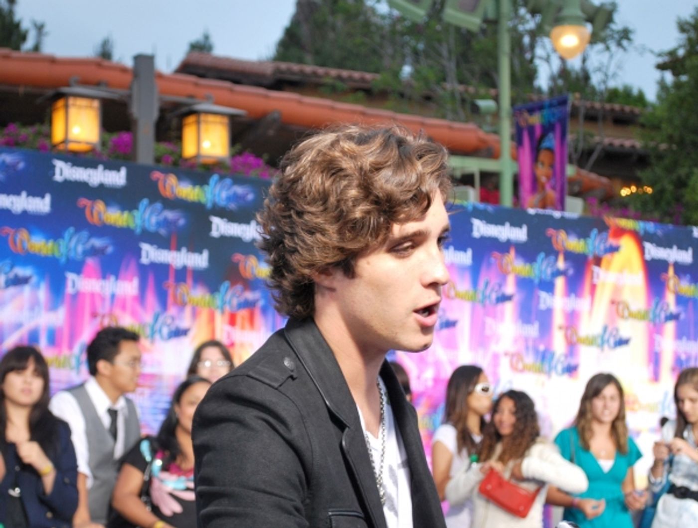 Photo Coverage: On the 'Blue Carpet' for Disney's WORLD OF COLOR  Image