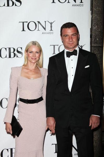 Naomi Watts and Liev Schreiber Photo
