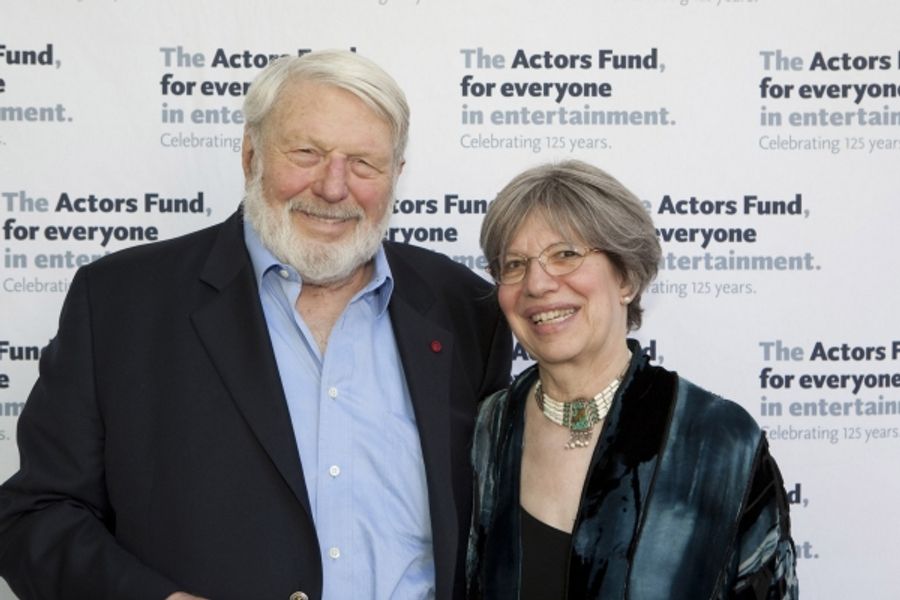 Photo Coverage: Bening Honors Stokes Mitchell at Actor's Fund Tonys Benefit Image