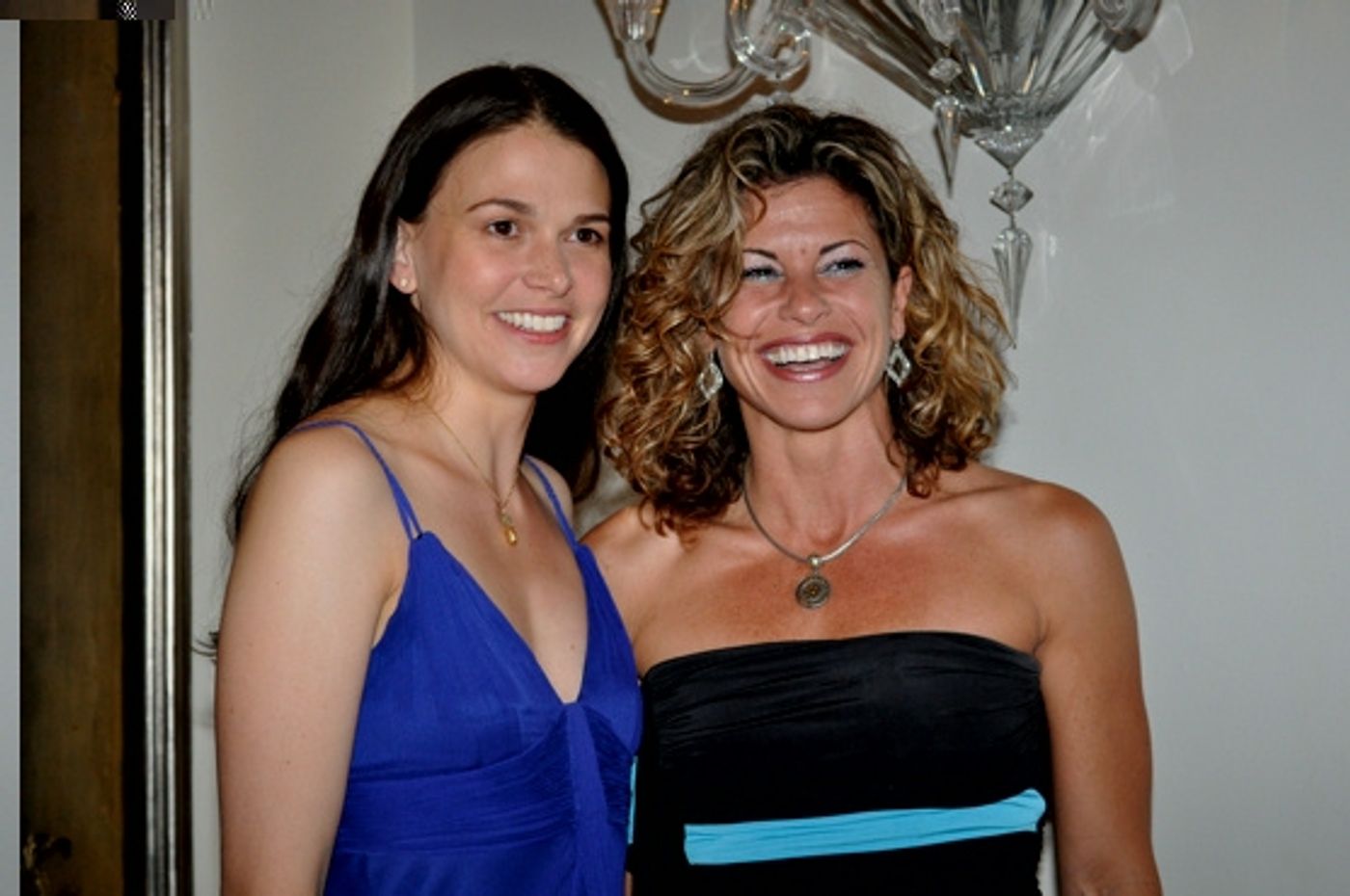 Photo Coverage: Sutton Foster Debuts at Cafe Carlyle  Image