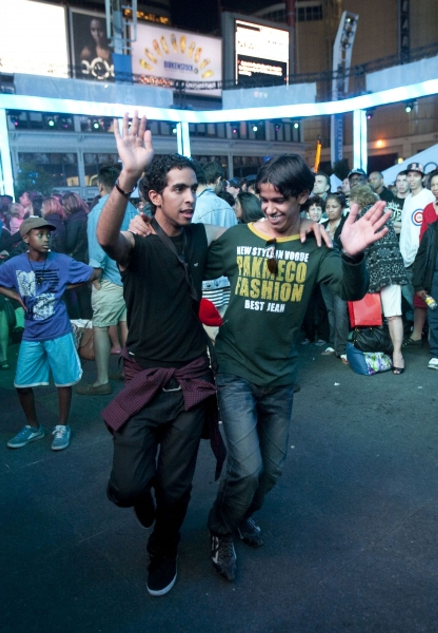 Photo Coverage: Luminato First Night  Image