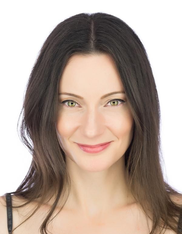 Casey McKinnon Photo