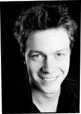 Daniel Rigby Photo