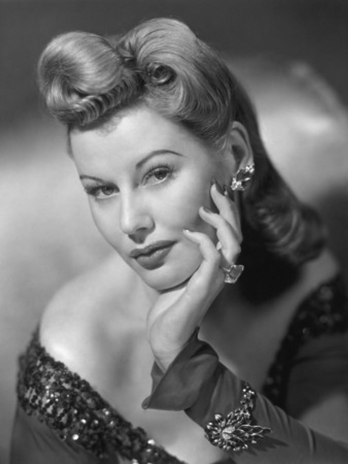Evelyn Carmel Headshot at 