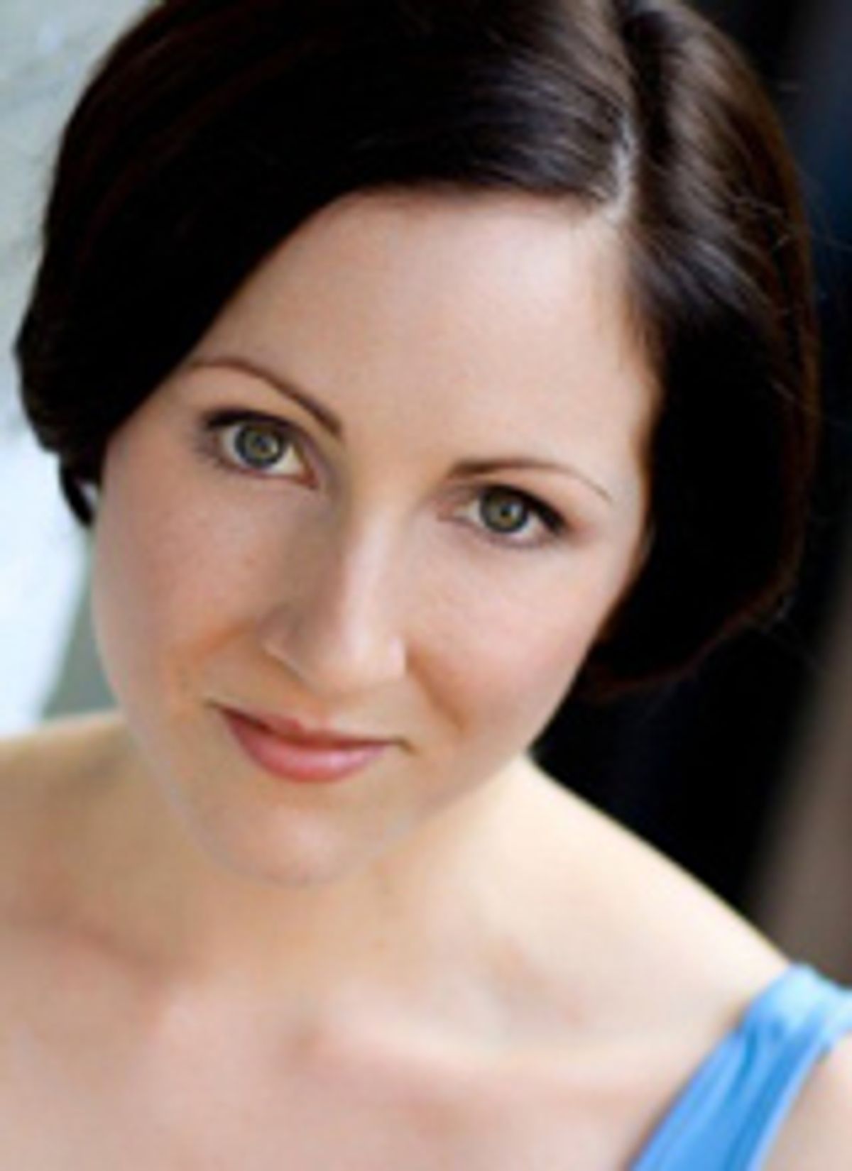 Margot de la Barre Headshot