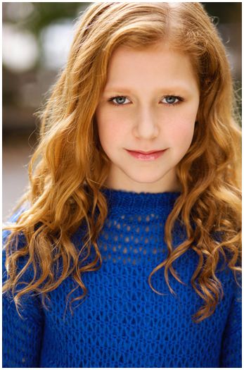 Clara Young Photo