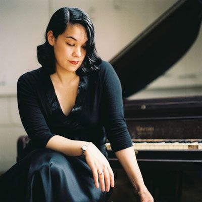 Fiona Santos Photo
