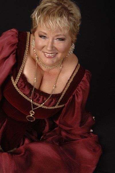 Rebecca Faiola Photo