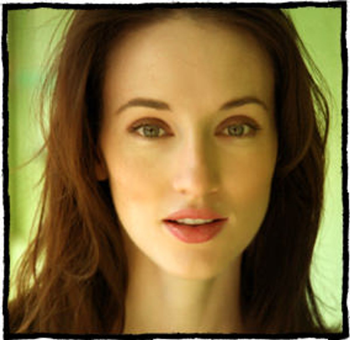 Elizabeth Davis Headshot