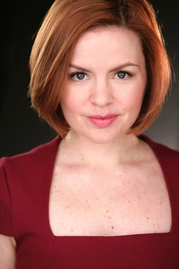 Nicole Lowrance Photo