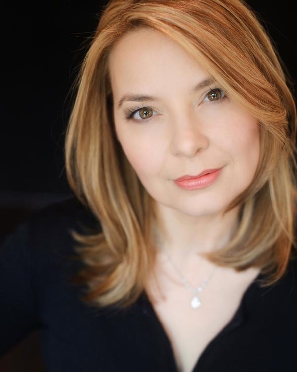 Tamara Farias Kraus Headshot