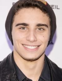Jake Cannavale Photo