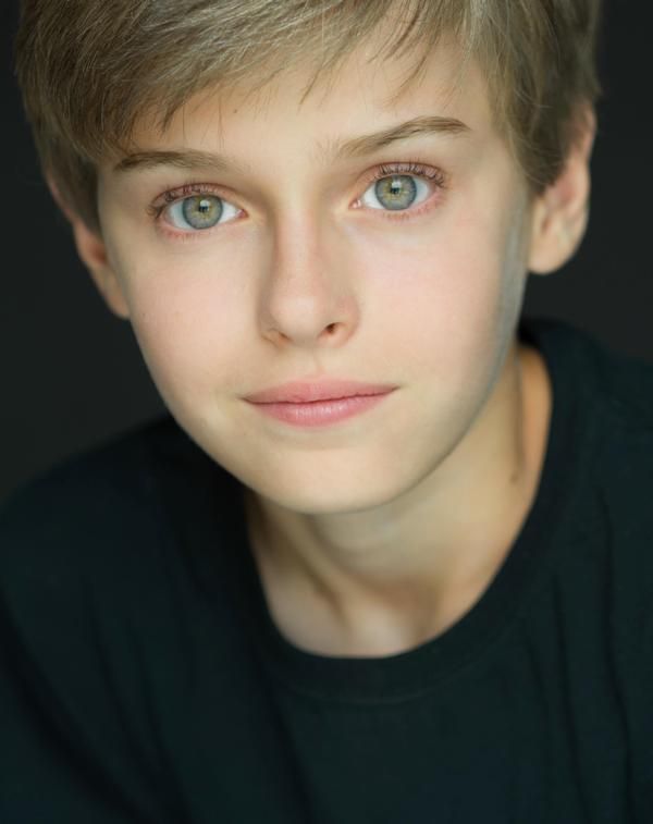 Mitchell Michaliszyn Photo