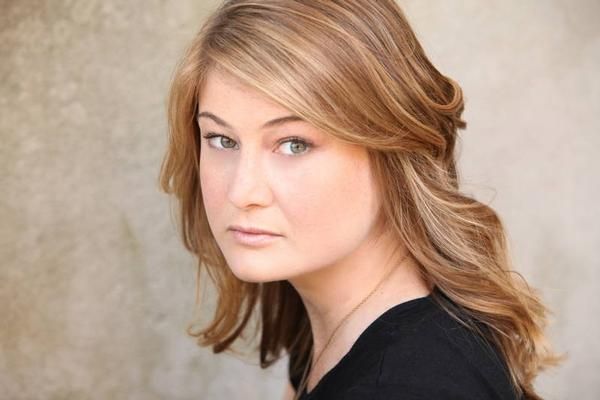 Megan Lewis Photo