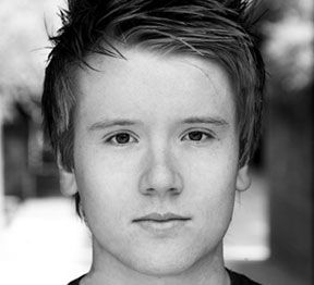 Daniel Graham Photo