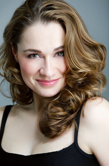 Lianne Marie Dobbs Photo