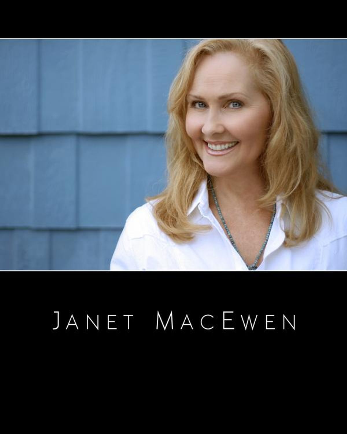 Janet MacEwen Headshot