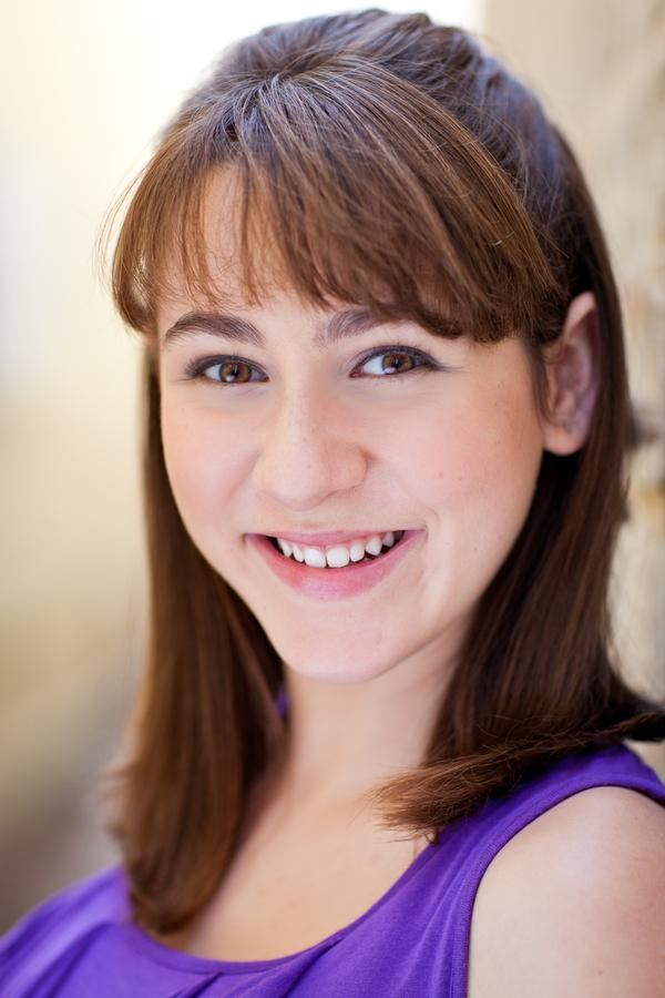 Melody Hollis Photo